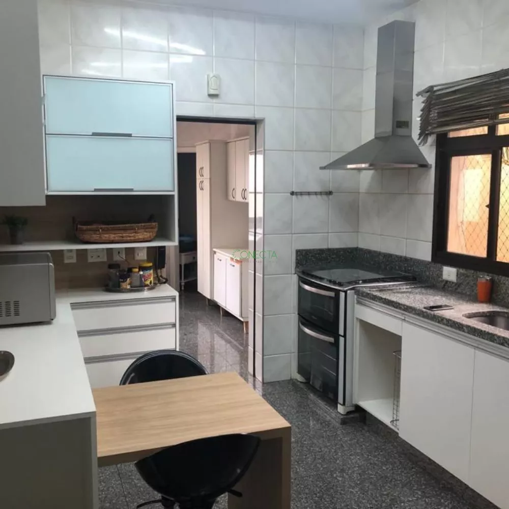 Apartamento, 3 quartos, 226 m² - Foto 1