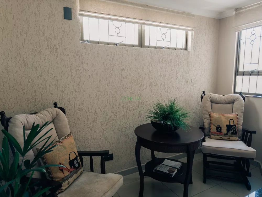 Casa, 5 quartos, 380 m² - Foto 1