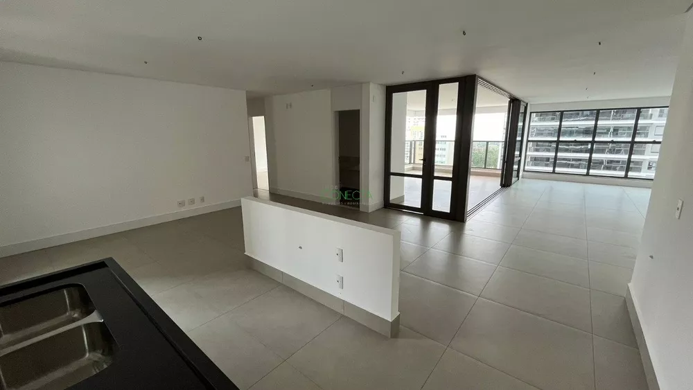 Apartamento, 3 quartos, 207 m² - Foto 1