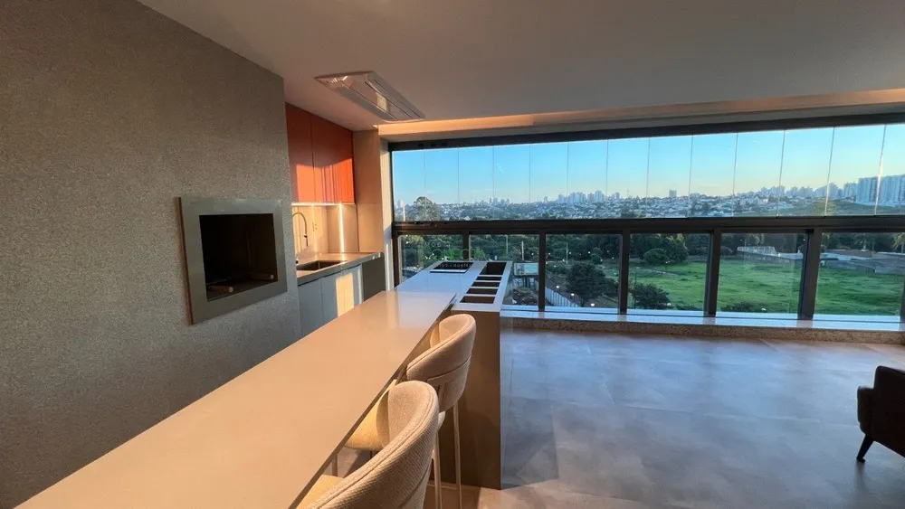 Apartamento, 3 quartos, 216 m² - Foto 1