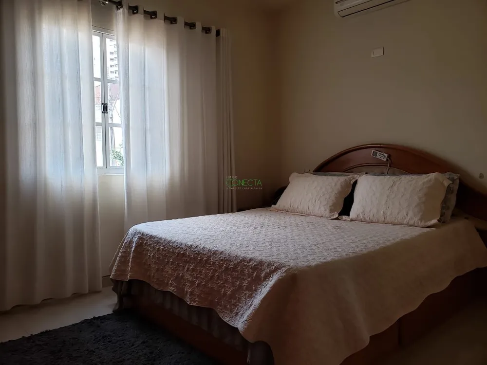 Casa, 4 quartos, 220 m² - Foto 11