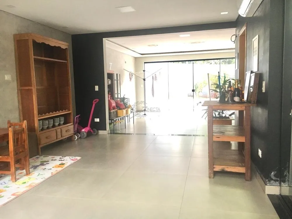Casa, 3 quartos, 201 m² - Foto 2