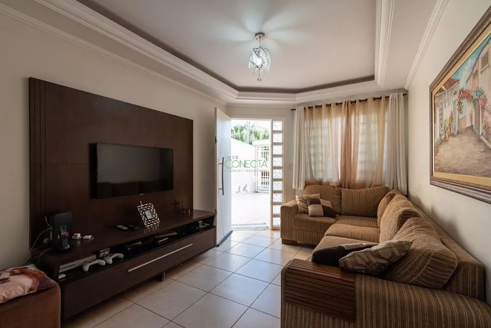 Casa, 3 quartos, 180 m² - Foto 1