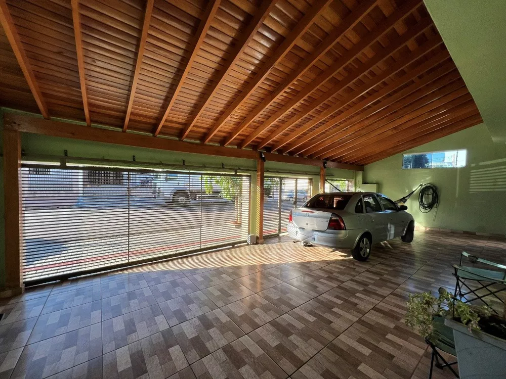 Casa, 6 quartos, 186 m² - Foto 4