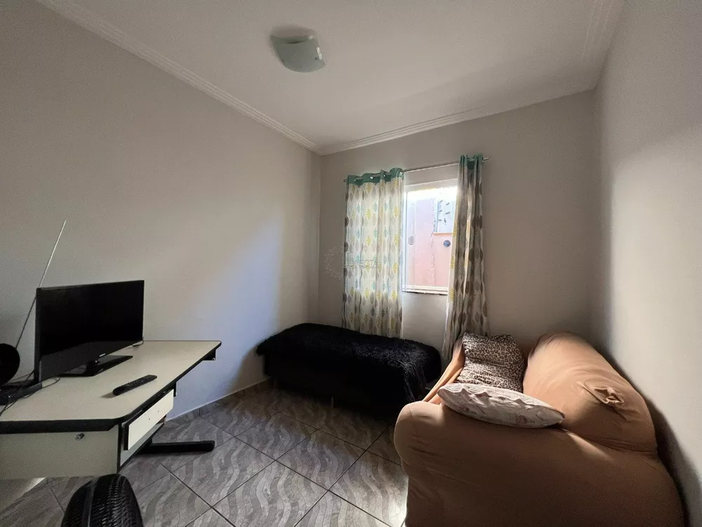 Casa, 6 quartos, 186 m² - Foto 2