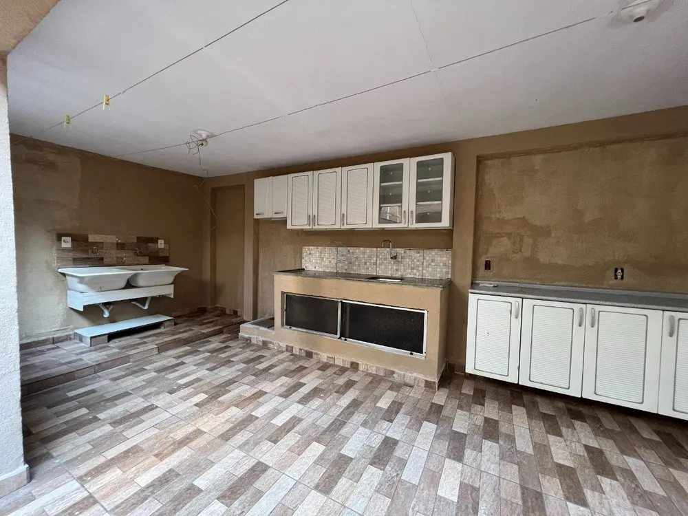 Casa, 6 quartos, 186 m² - Foto 9