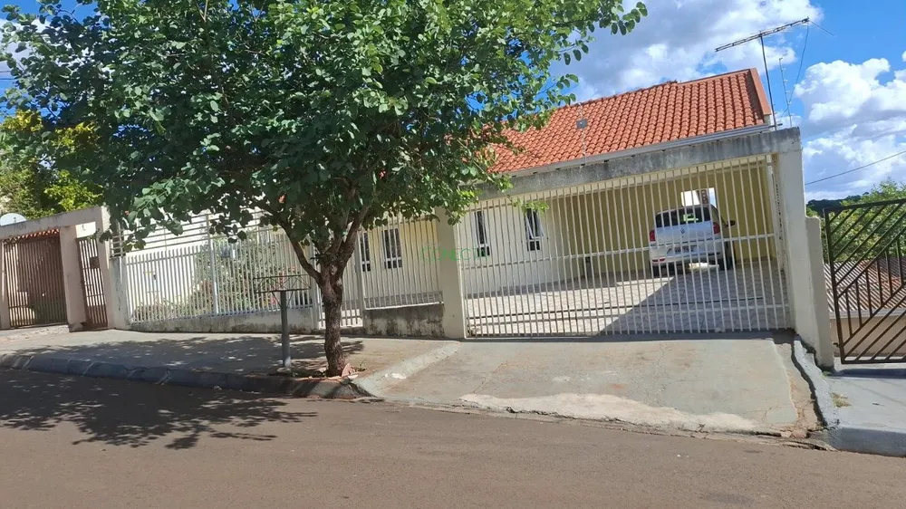 Casa, 3 quartos, 220 m² - Foto 1