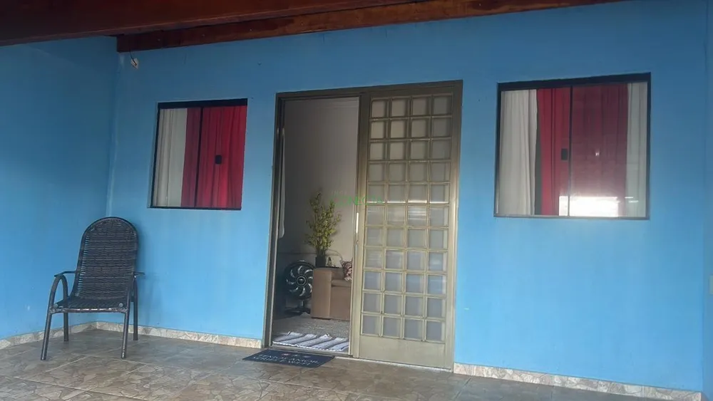 Casa, 3 quartos, 70 m² - Foto 1