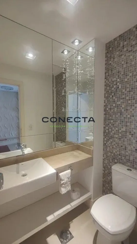 Apartamento, 3 quartos, 220 m² - Foto 1