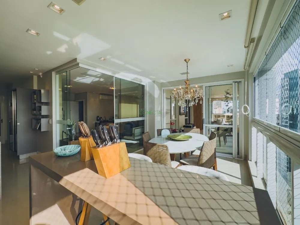 Apartamento, 3 quartos, 220 m² - Foto 3