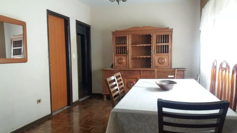Casa, 3 quartos, 203 m² - Foto 2
