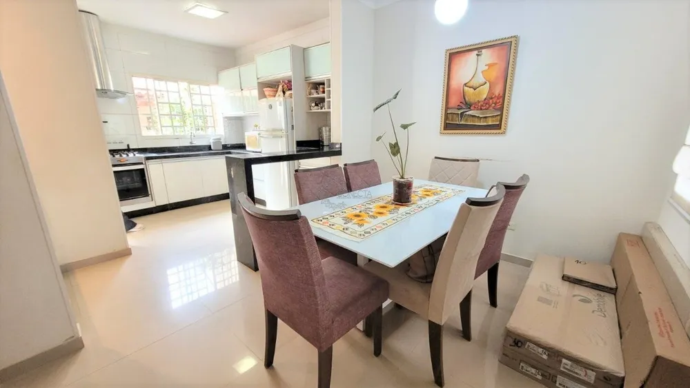 Casa, 3 quartos, 110 m² - Foto 1