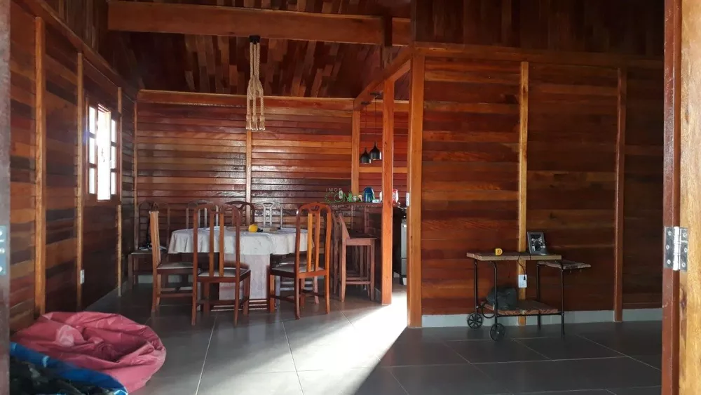 Chácara, 3 quartos, 1000 m² - Foto 1