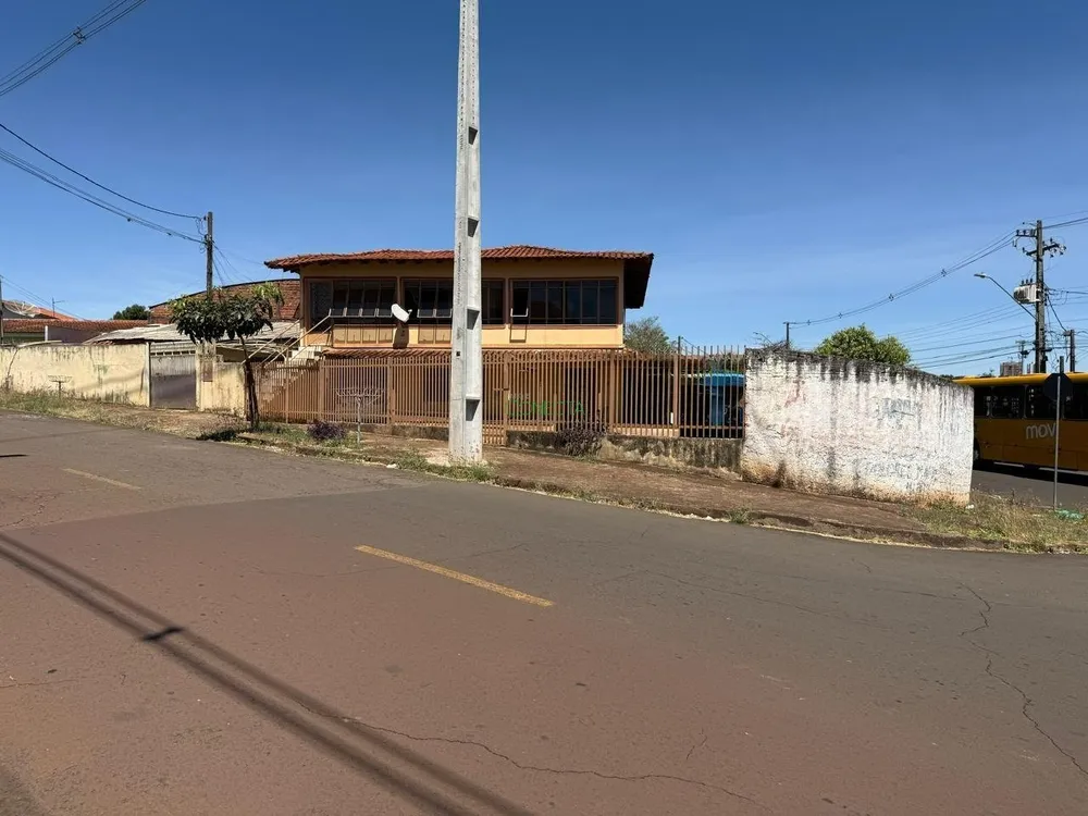 Casa, 4 quartos, 311 m² - Foto 2