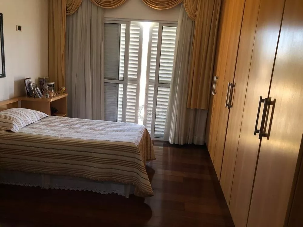 Casa, 4 quartos, 340 m² - Foto 3