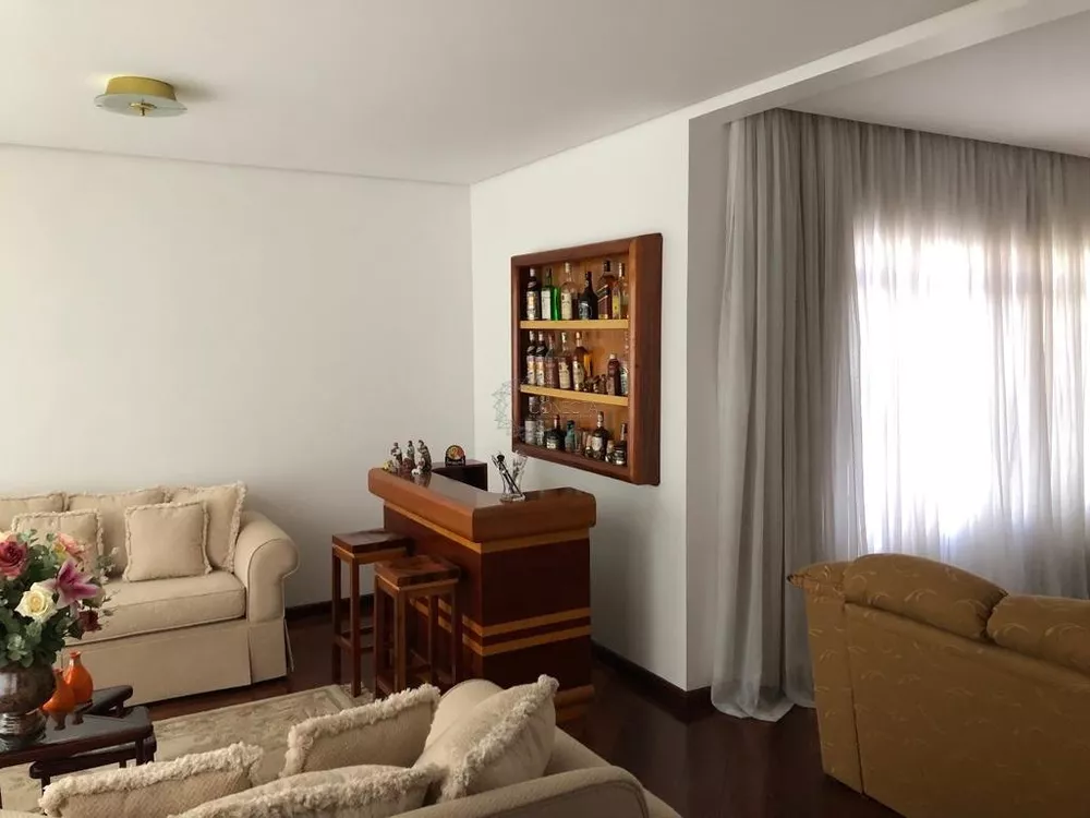 Casa, 4 quartos, 340 m² - Foto 1