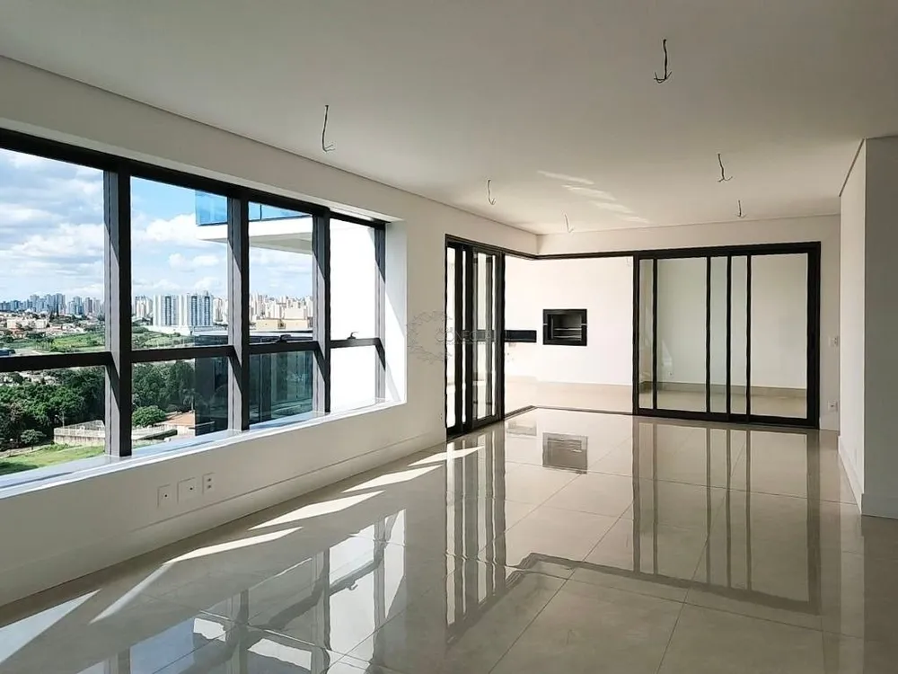Apartamento, 3 quartos, 216 m² - Foto 2