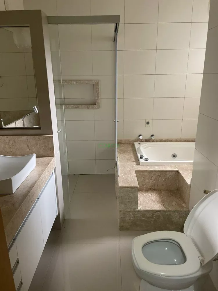 Casa, 4 quartos, 270 m² - Foto 4