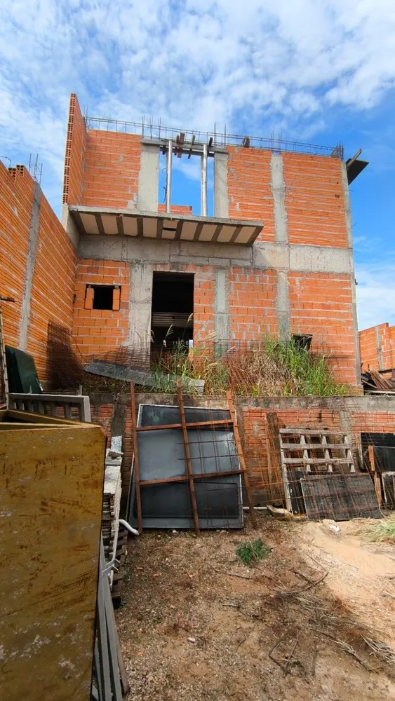 Casa, 3 quartos, 169 m² - Foto 1