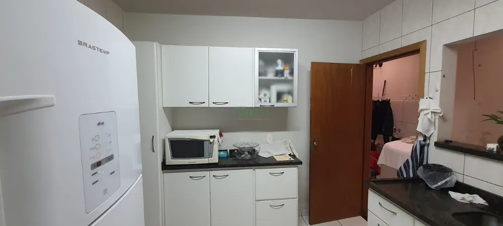 Casa, 3 quartos, 219 m² - Foto 4