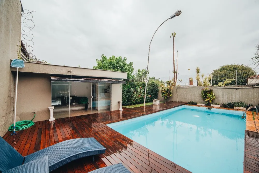 Casa, 4 quartos, 283 m² - Foto 1