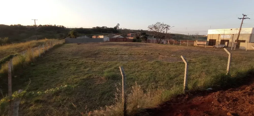 Terreno, 2500 m² - Foto 2