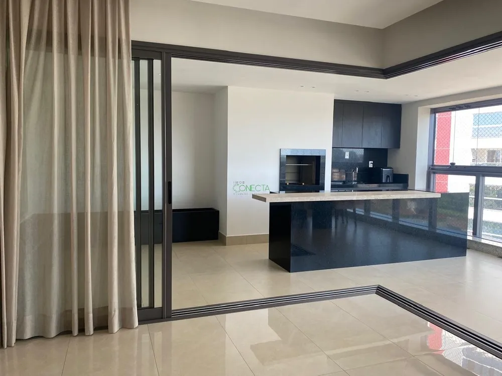 Apartamento, 3 quartos, 216 m² - Foto 1