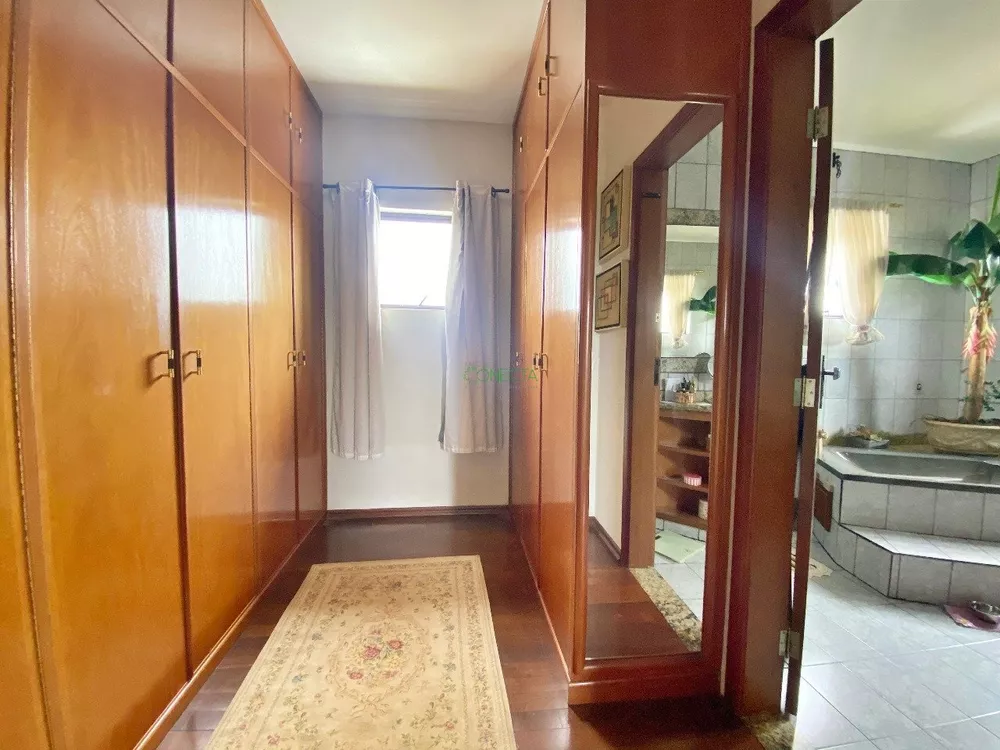 Casa, 5 quartos, 504 m² - Foto 1