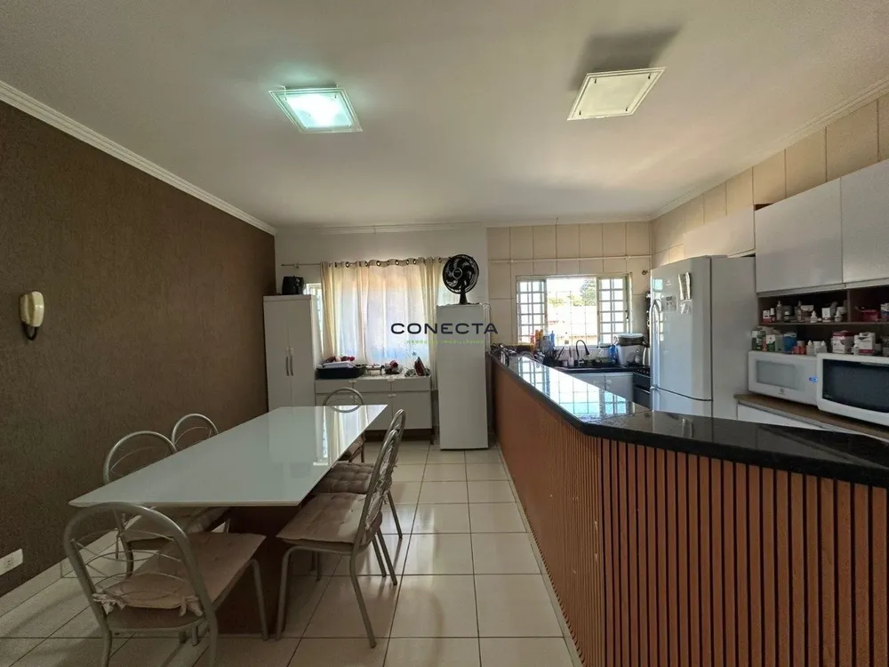 Casa, 2 quartos, 182 m² - Foto 2