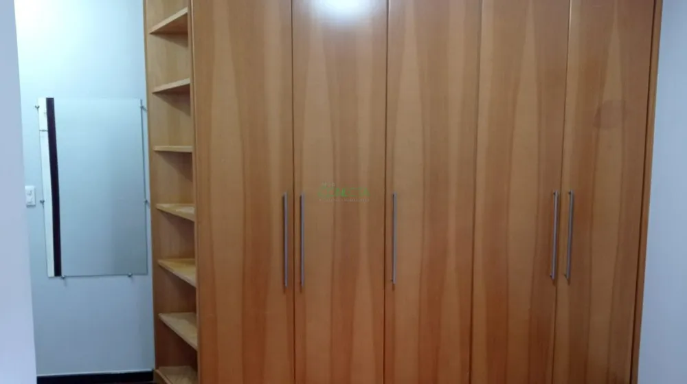 Casa, 3 quartos, 240 m² - Foto 1
