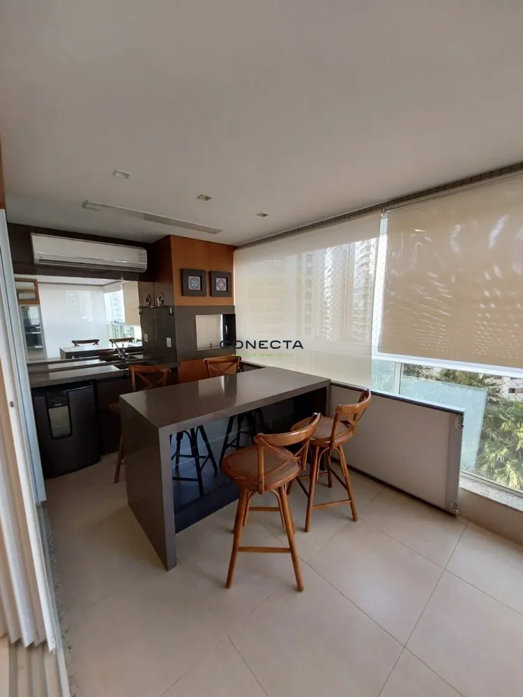 Apartamento, 4 quartos, 215 m² - Foto 1