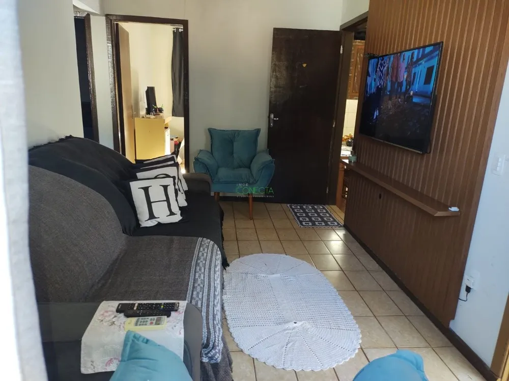 Chácara, 3 quartos, 2035 m² - Foto 1