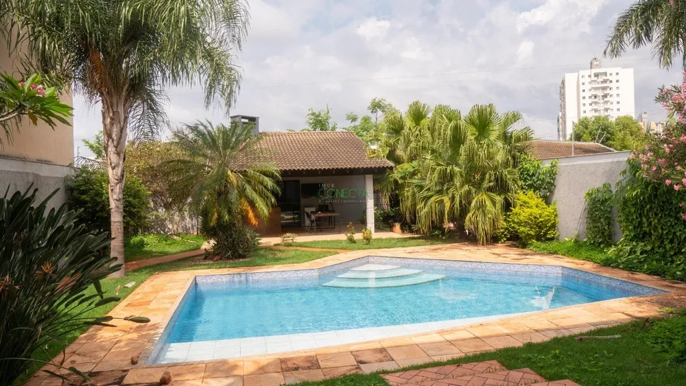 Casa, 4 quartos, 313 m² - Foto 1