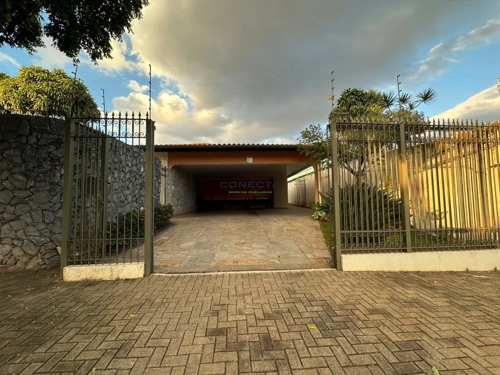 Casa, 4 quartos, 376 m² - Foto 1