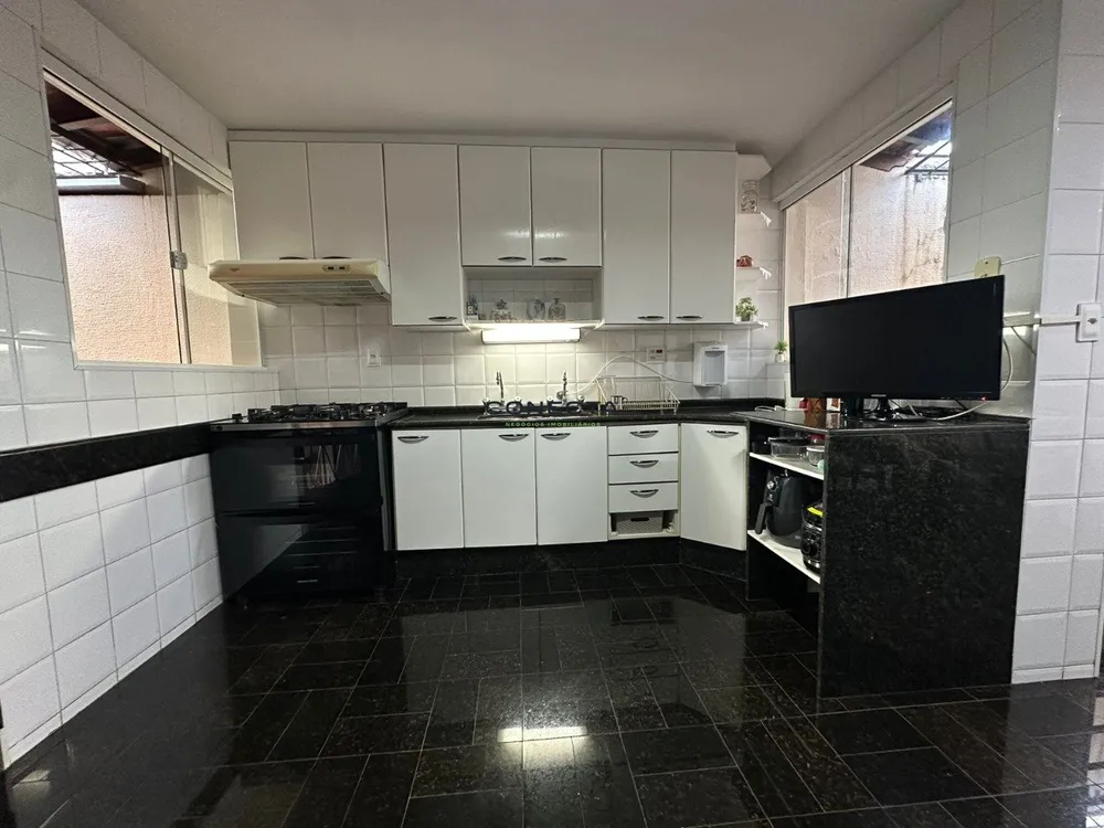 Casa, 4 quartos, 376 m² - Foto 5