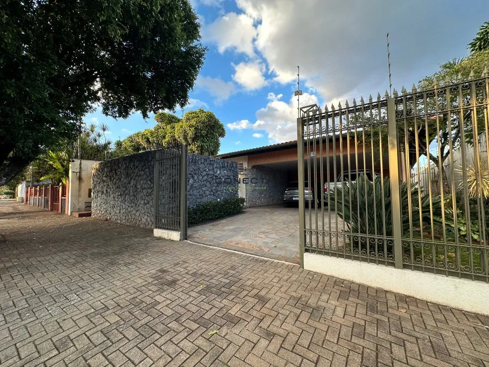Casa, 4 quartos, 376 m² - Foto 2