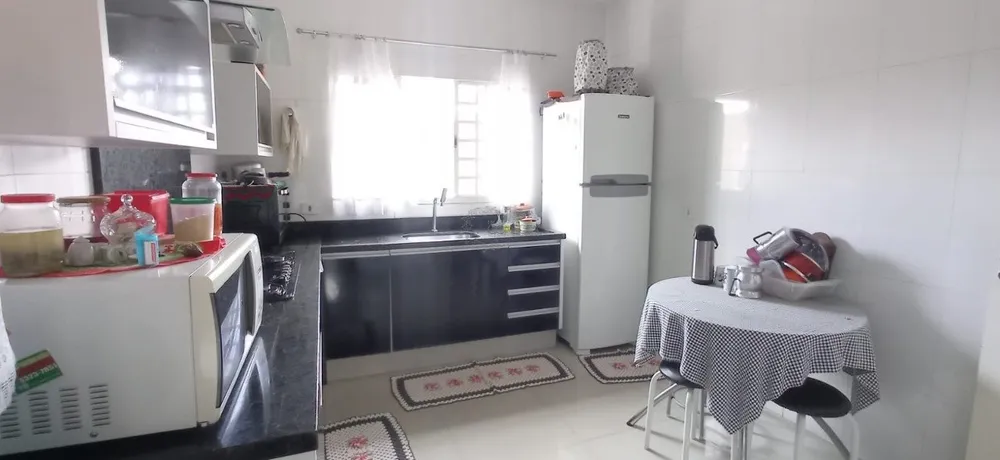 Casa, 3 quartos, 217 m² - Foto 4