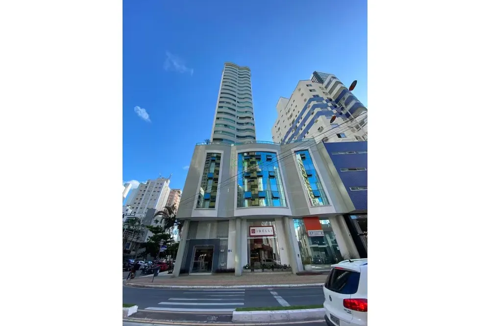 Apartamento, 3 quartos, 130 m² - Foto 1