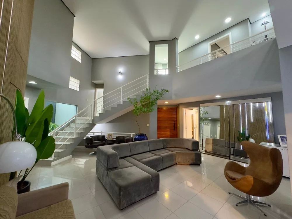 Casa, 4 quartos, 376 m² - Foto 1