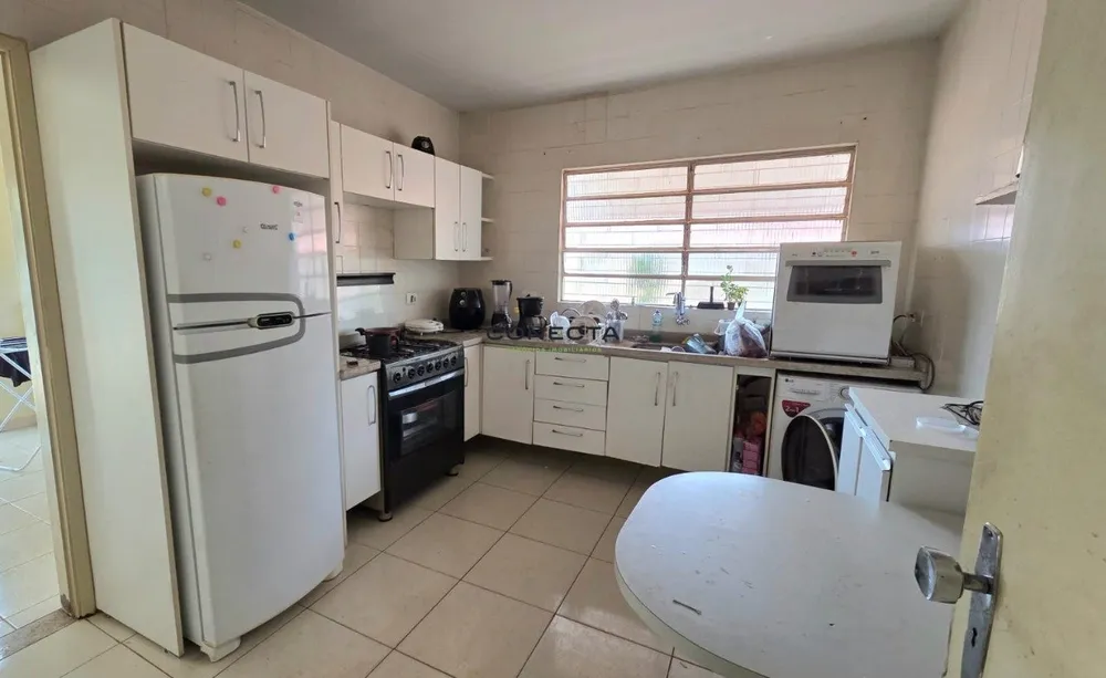 Casa, 5 quartos, 200 m² - Foto 4