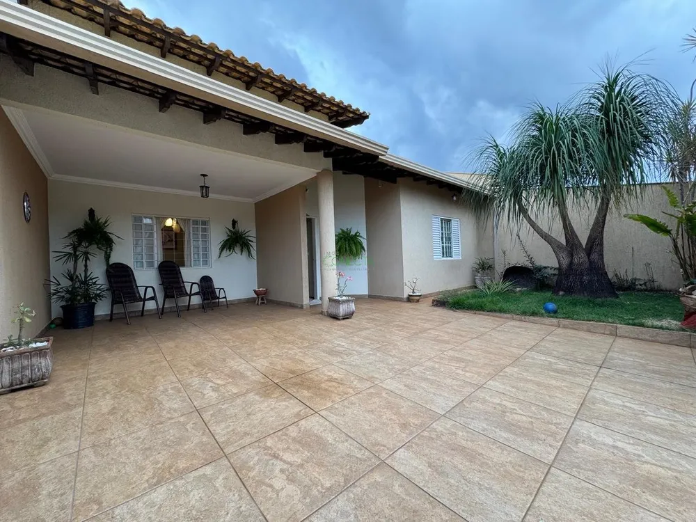 Casa, 3 quartos, 158 m² - Foto 1