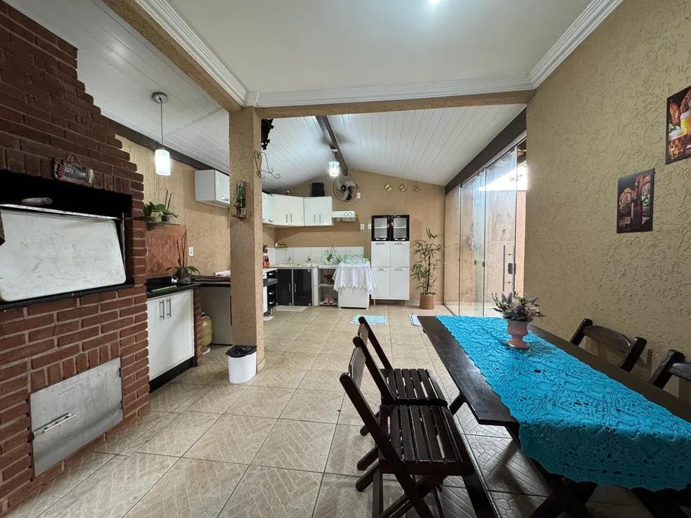 Casa, 3 quartos, 158 m² - Foto 4