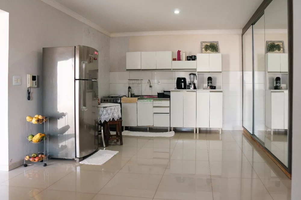 Casa, 4 quartos, 207 m² - Foto 3