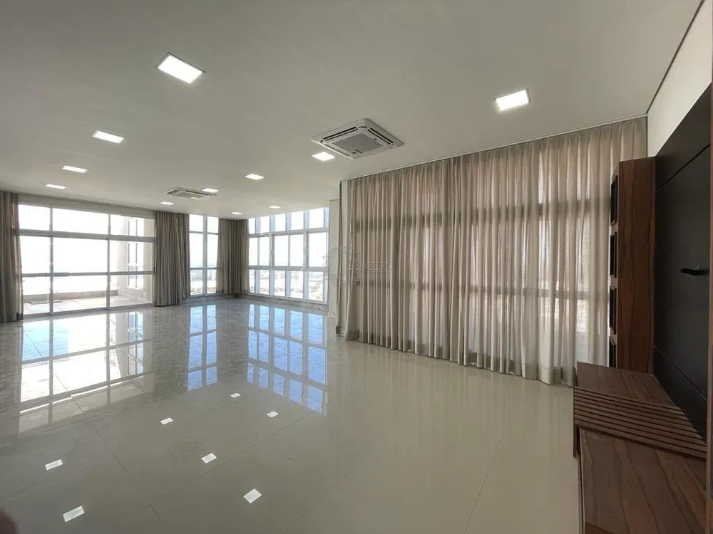 Apartamento, 3 quartos, 232 m² - Foto 2