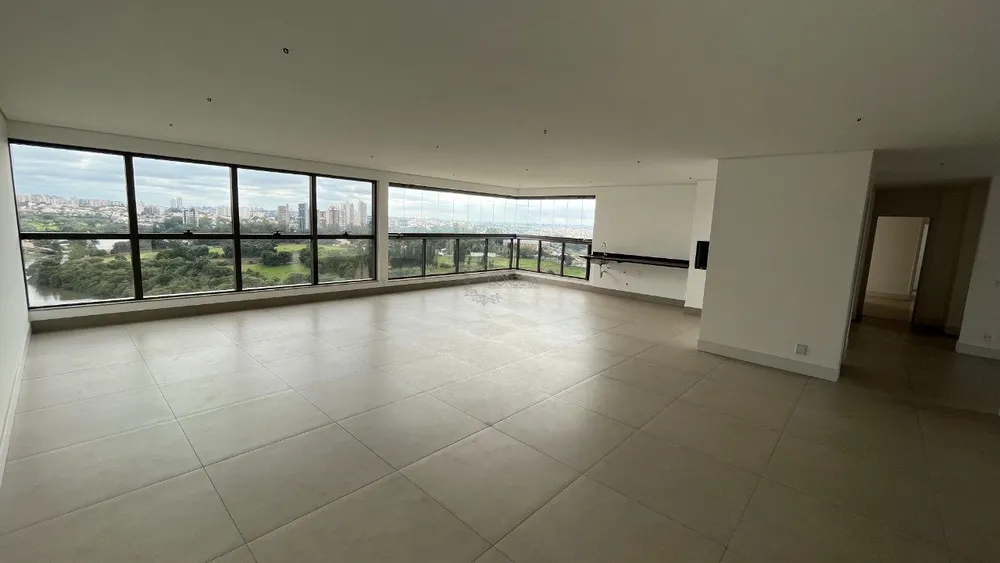 Apartamento, 3 quartos, 232 m² - Foto 1