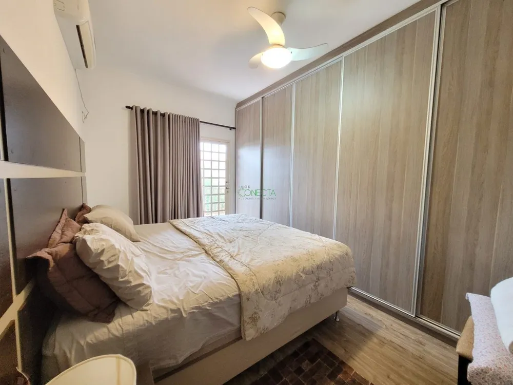 Casa, 3 quartos, 131 m² - Foto 2