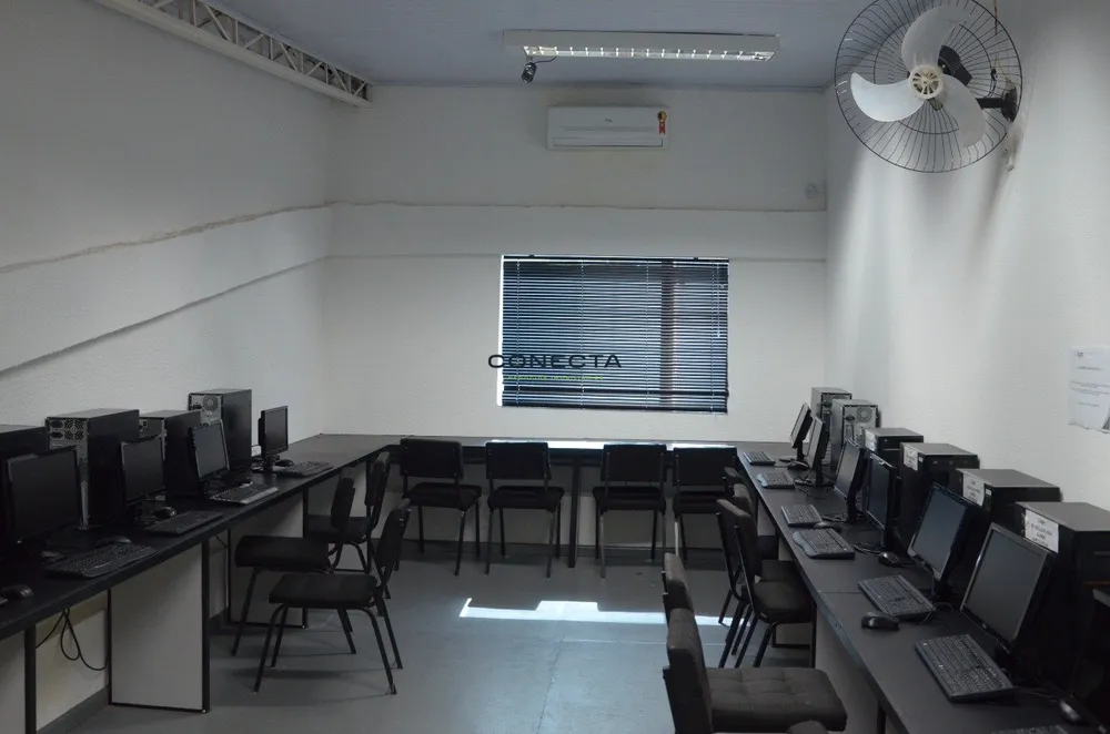 Loja-Salão, 618 m² - Foto 1