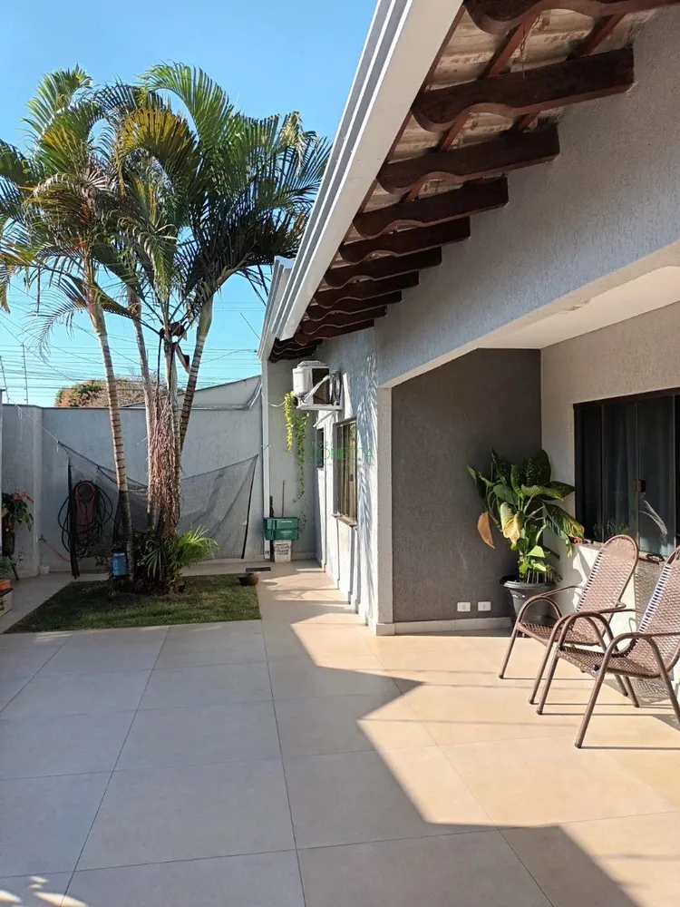 Casa, 4 quartos, 210 m² - Foto 3