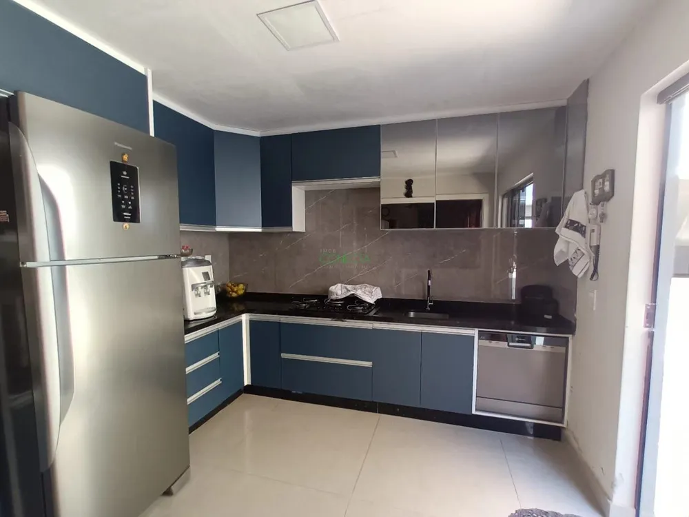 Casa, 4 quartos, 210 m² - Foto 10