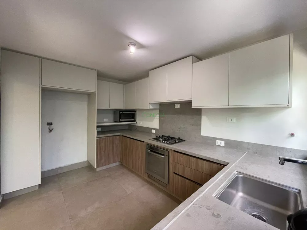 Casa, 3 quartos, 246 m² - Foto 1